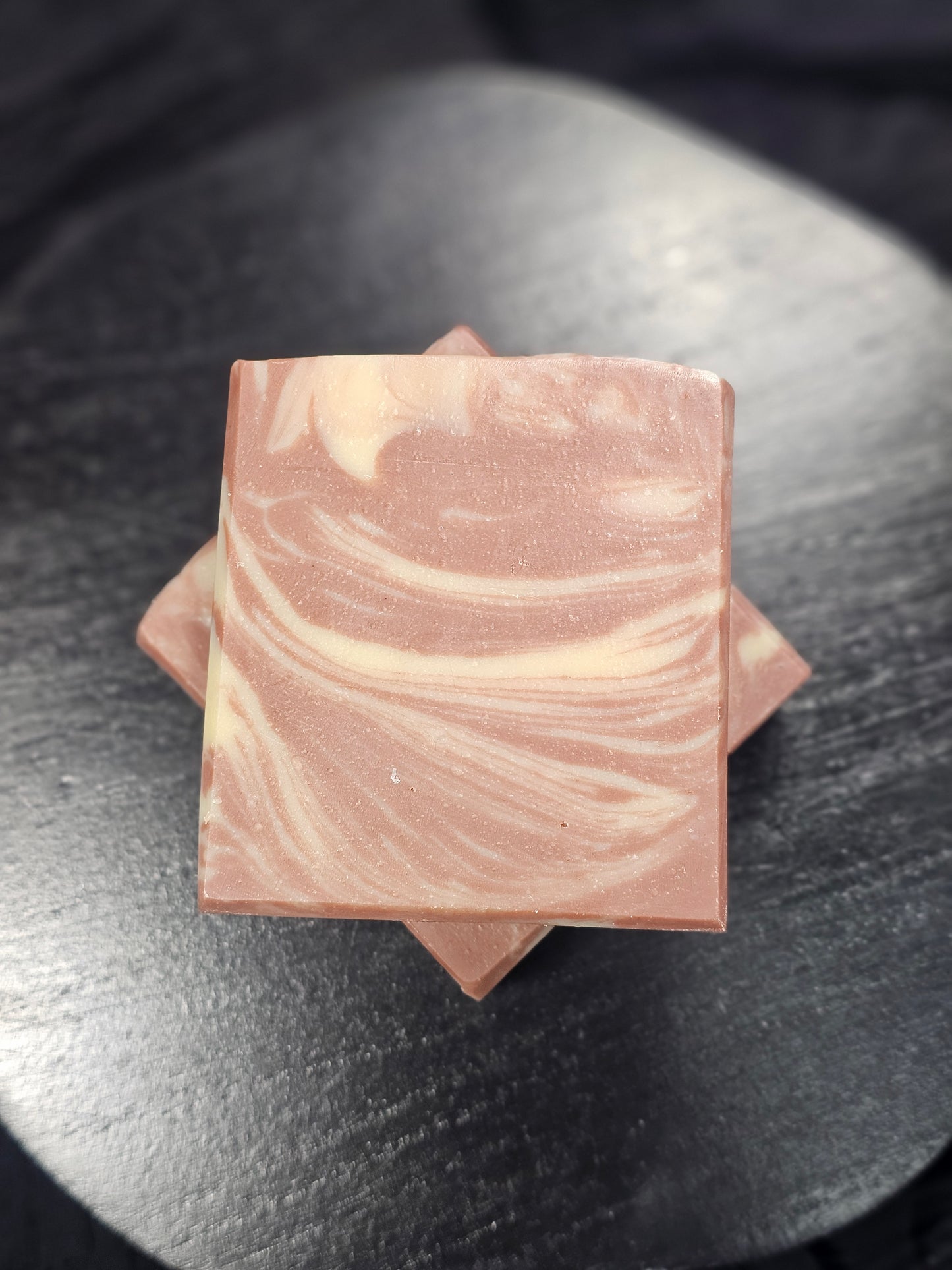 Beef Tallow and Goat Milk Soap.     Inspired ( citrus)